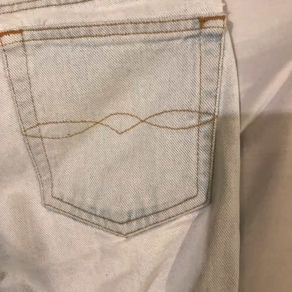 l.e.I. Denim Capris Size 7/8 - Picture 4 of 6